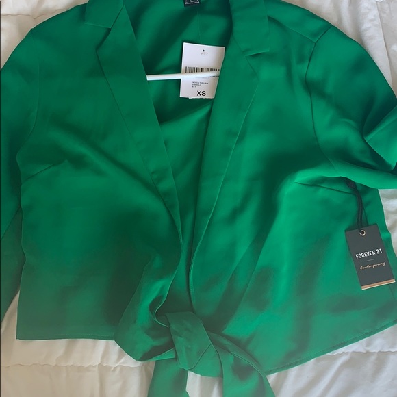 Green Blouse - Picture 4 of 4